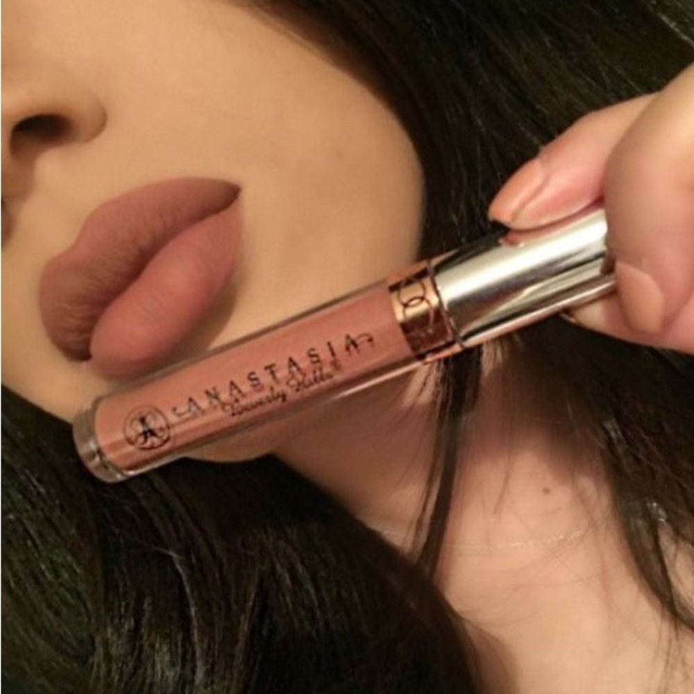 Anastasia, Beverly Hills Ashton